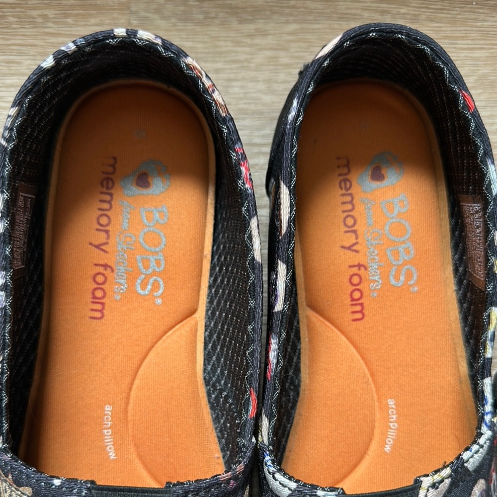 BOBS from Skechers Black Dog Print Slip-On Shoes - Size 6.5 - Picture 2 of 10